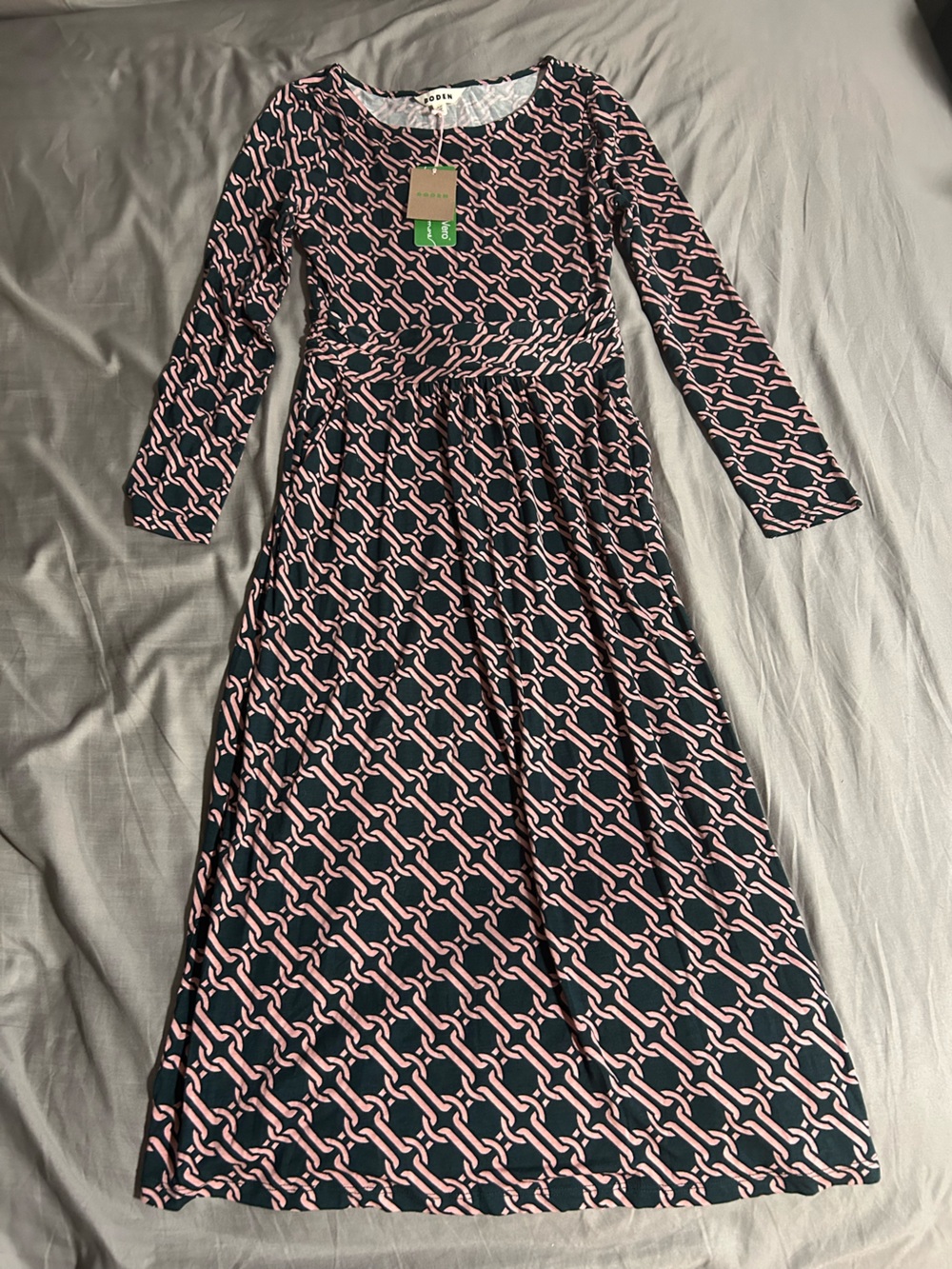 Boden Black & Pink Chain-Link Pattern Dress